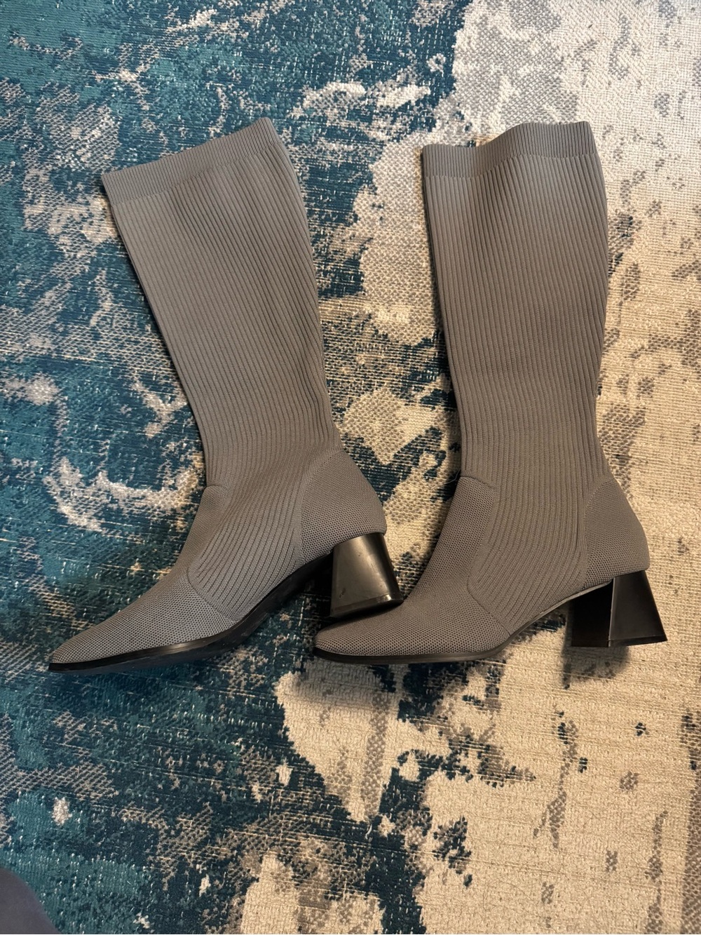 Knit Mid-Calf Block Heel Boots in Gray